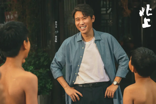 萨日娜在《北上》中出圈，因三个细节，成观众心中的“国民奶奶”