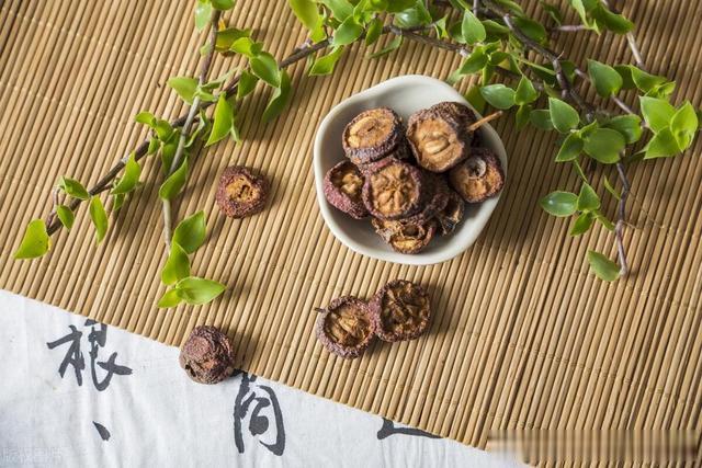 一个中成药，荡涤肝经中的痰与瘀，痰和瘀没有了，肝脏就健康了