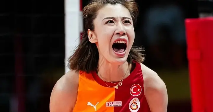 王媛媛8拦12分 全队20拦 航空自失送34分 助加拉险胜航空 技术统计