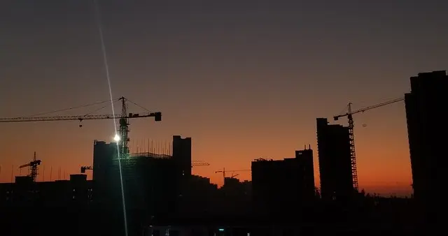 脆弱不了，自带坚强属性的几个星座