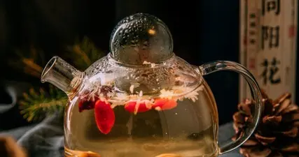 很多人脾胃变差，都是喝养生茶喝出来的！别再盲目乱喝了