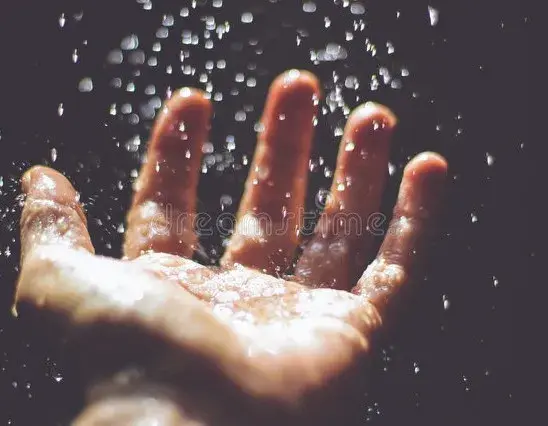 广东天气转凉，阿妈叫你着多件衫啦！