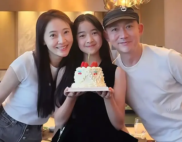聂远为11岁女儿庆生！一家三口共用一张脸，女儿已经拍了三部剧
