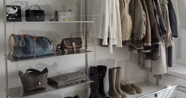 秋冬别总穿一身黑！这条“白色神裤”才真显瘦又高级！