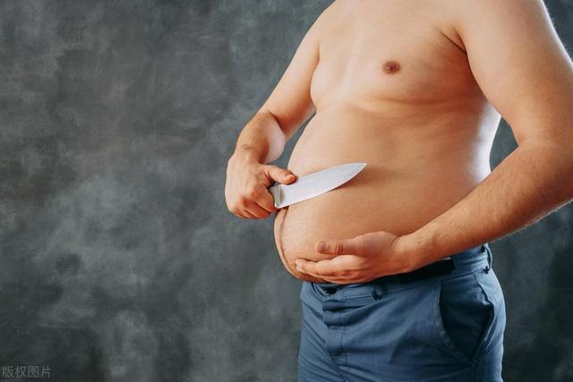为何四肢不胖，只胖肚子？3个方法降内脏脂肪，缩小腰围