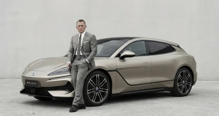 丹尼尔·克雷格携手腾势共赴豪华可持续出行未来