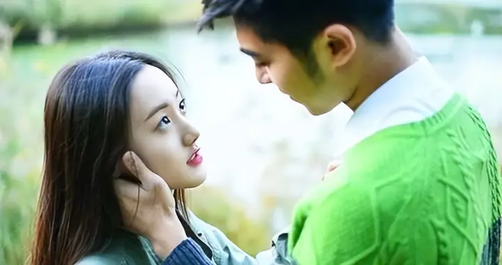 男人的这4个小举动，哪怕他只做过一个，都说明他已爱你入骨了