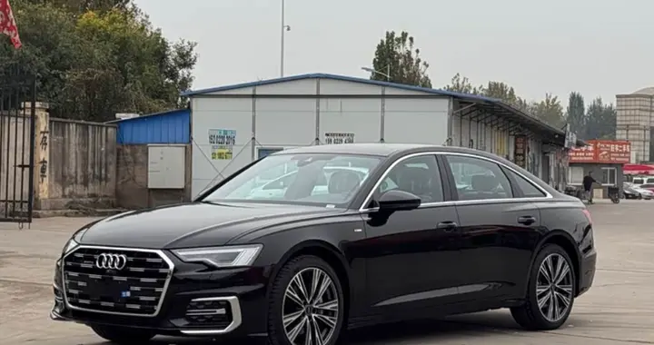 奥迪A6L：我都降到29.2万了，不比宝马5系更香？