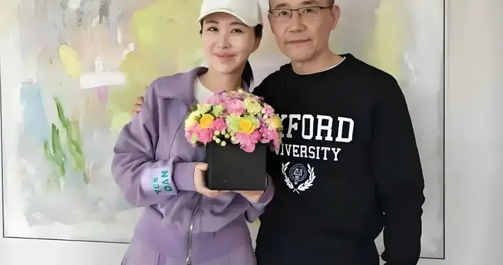 王石与田朴珺从相恋到现在14年了，夫妻俩只有相濡以沫的爱情