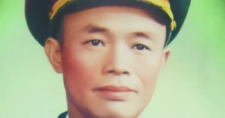 1955年，为何当年东野纵队司令员钟伟授少将，师长温玉成授中将?