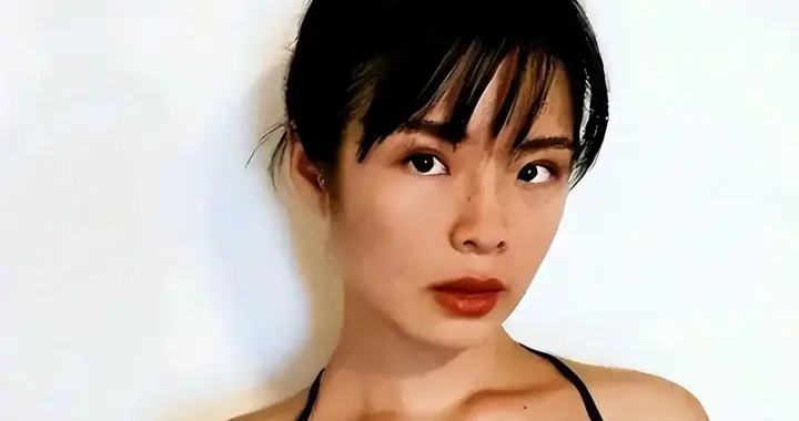 六年过去，许可馨现状曝光：改名藏身美国打零工，父母提前退休