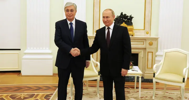 哈萨克斯坦这盘棋，不是玩明白了，是玩砸了