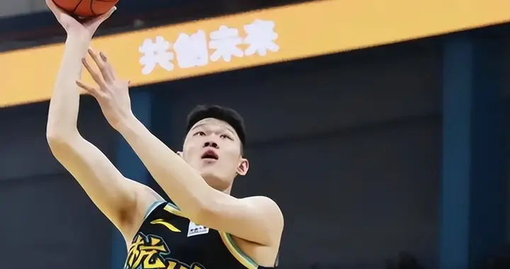 悬念拉满！CBA MVP二选一，胡金秋卫冕还是贺希宁逆袭？