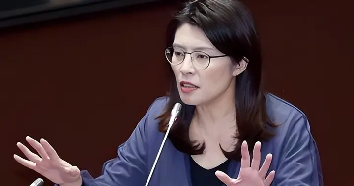 国民党否认郑丽文访陆后，郑丽文回应，卢秀燕沉默，侯友宜不装了