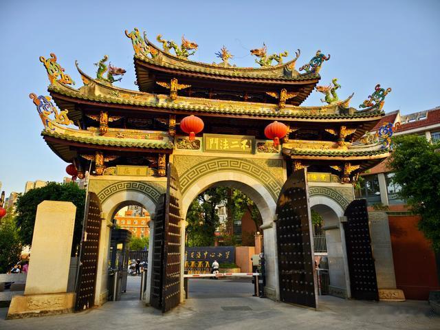 泉州旅游第一站，来到福建最强县级市，真有王炸！