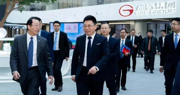 左手靳玉志 右手余承东，广汽“脚踏两只船”？