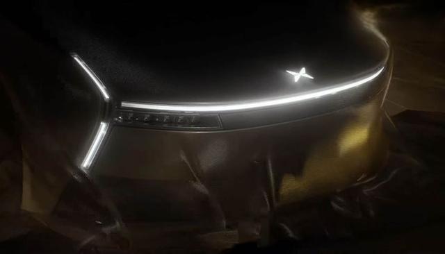 硬刚小米SU7？新款小鹏P7曝光，预计售价30万以内