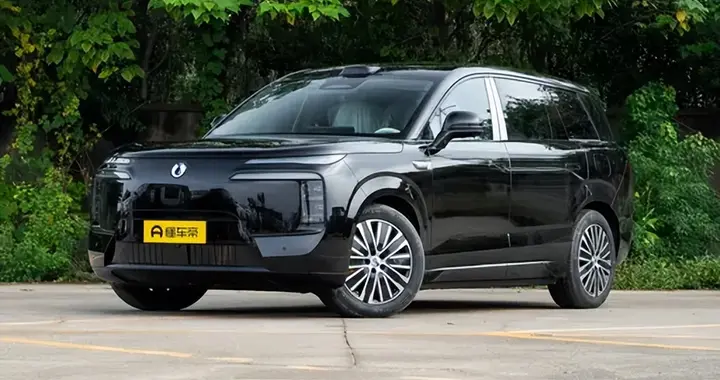 30万级家用SUV新解法：大空间、强动力、智能化一次到位