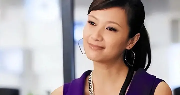 徐静蕾：曾大费周折冻卵，如今却用不上了，黄立行是我最大的底气