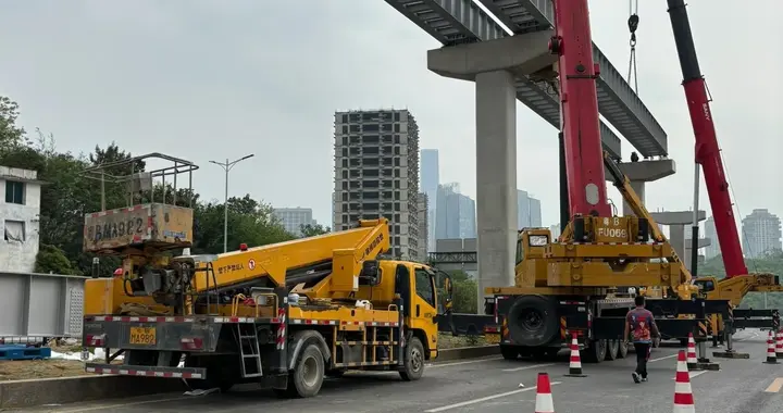 贵阳有轨列车T2线如开通，地铁S2线，还有必要建吗？