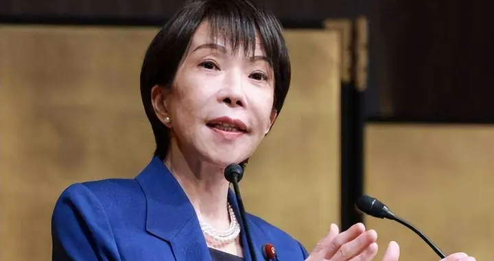 中日关系有变，高市耗尽中方耐心，我国防部双语表态，跟日本摊牌