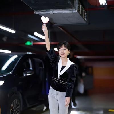 杂会：72岁的年纪，27岁的身材，20岁