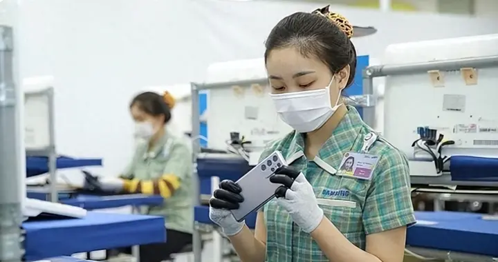 全面崩盘！执迷不悟走日本老路，亚洲第一个倒下的国家或将诞生？