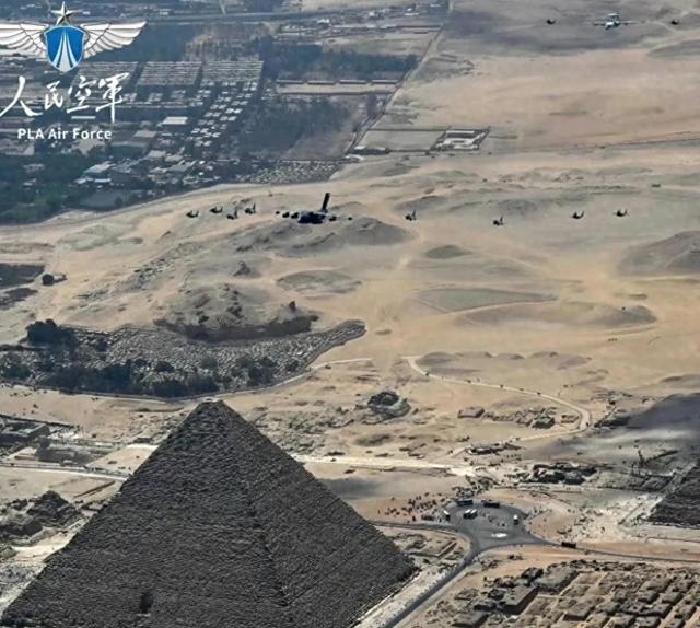 一个多月以来，中式武器获得三次展示机会，中国军工获全球关注