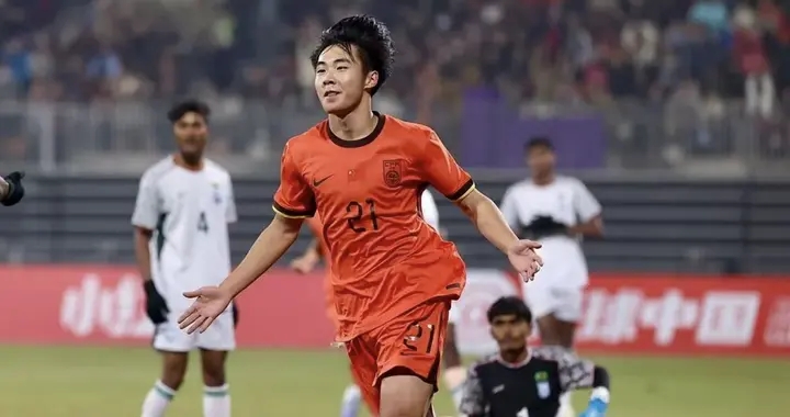 4-0！8-0！U17亚洲杯积分榜更新：留洋新星独造3球，国足全胜出线