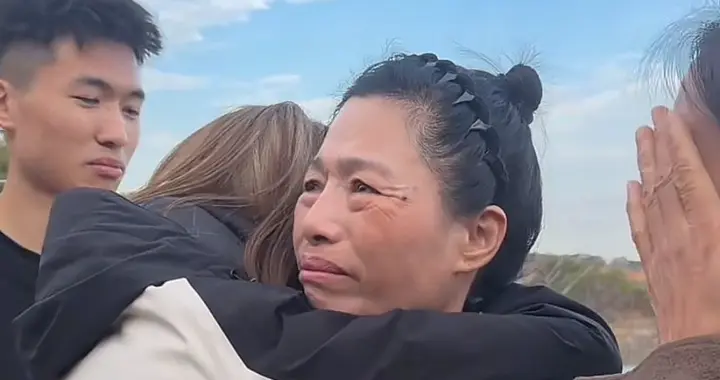 海军妈曾被海军爸害背百万债务，谢浩男是为了帮战友海军吗？