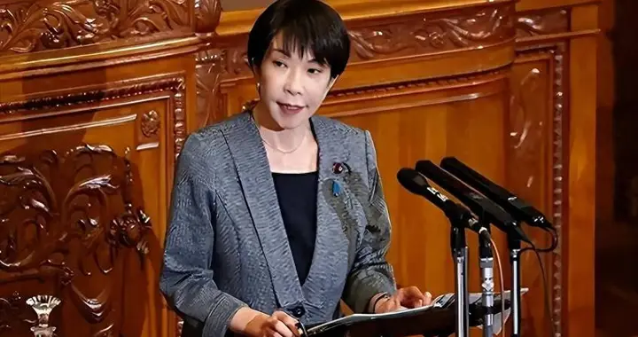 日本走上邪路！洗白纳粹，违规驰援乌军，极右翼正走上乌克兰老路