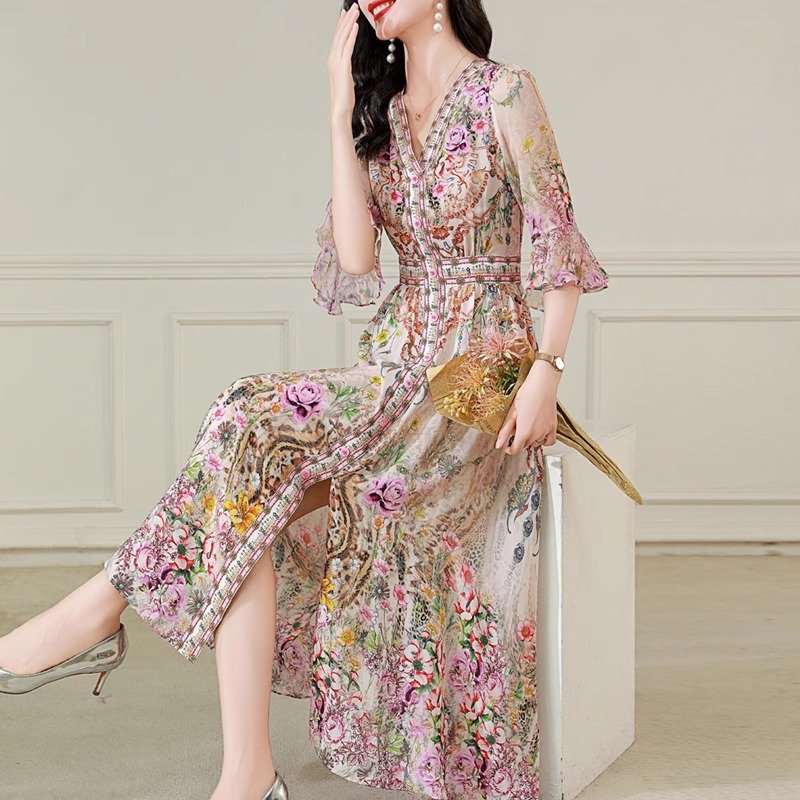 混搭风真丝裙👗不拘一格，自成一派