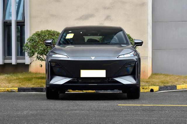 2025款深蓝S07，华为乾崑智驾+超级增程两大优势，真香吗？