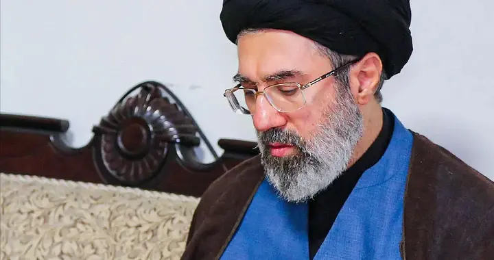 伊朗领袖三连反击，特朗普遭羞辱，可如今的伊朗，快到了崩溃边缘