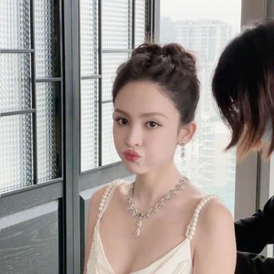 明星娱乐：娜扎