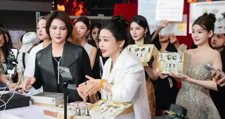 女性视角的胜利：初瑞雪上任后，辛选的双十一变样了