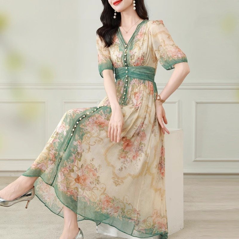 桑蚕丝连衣裙👗一抹温柔，夏日首选