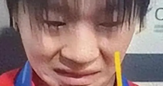 全红婵妈妈住院照曝光，病重无力握手催泪，爱你妈妈惹人揪心
