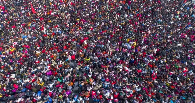 沈腾春晚口误成春节最强心声：我不光是来旅游的，我还想来旅游！