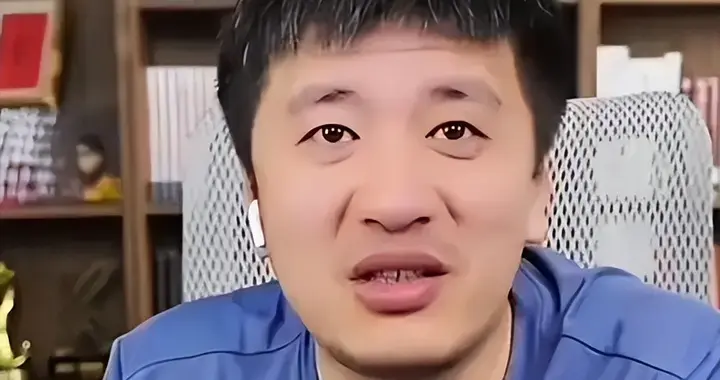 41岁张雪峰猝死，知情人：长期高强度工作，最后一次直播就不对劲