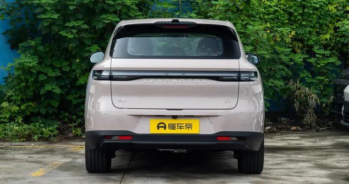 零跑B10选悦享版还是激光雷达版？这1万差价值得掏吗？