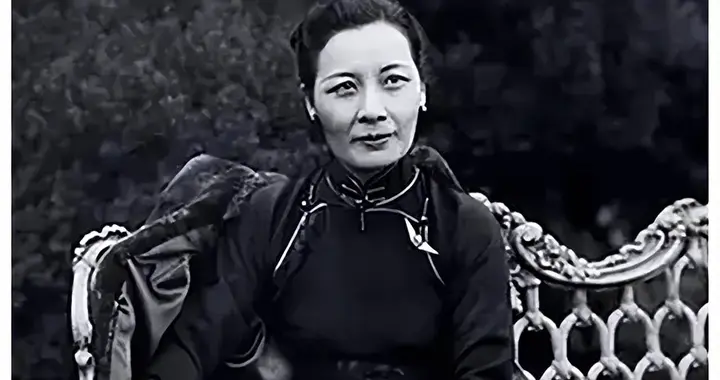 1935年，飞机起飞那一刻，王家烈才明白：那3万大洋是遣散费