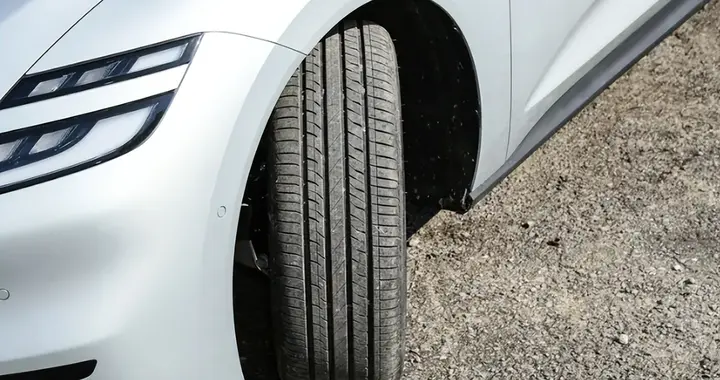 上班接娃都合适，启源A06舒适实用两不误