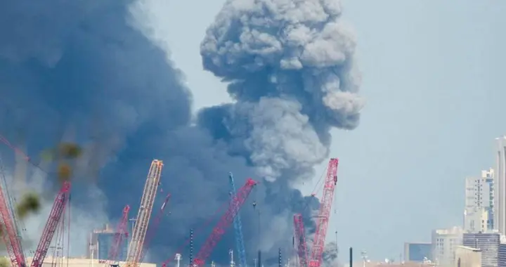 炸穿海法！伊朗导弹雨零拦截撕碎铁穹神话