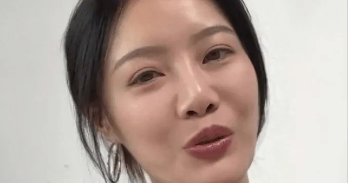TVB 绿叶逆袭！吴沚默短剧播放破亿，自曝横店试戏的惊魂经历