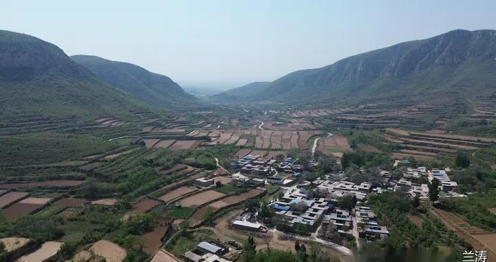 邢台后青峪：英雄故里邂逅“皇马线”，柴火大锅菜暖胃更暖心