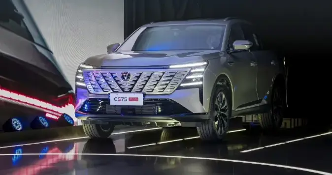 10万级SUV还在用双离合？第4代长安CS75 PLUS把家用天花板又抬高了