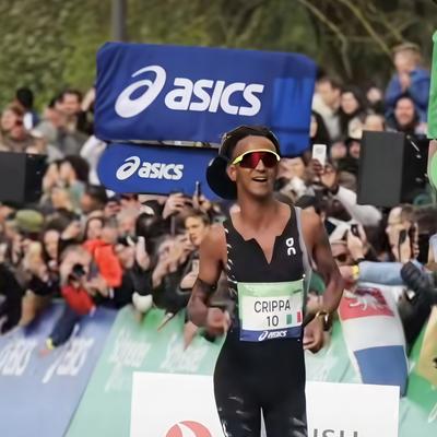 一镜走四方：昨天进行的巴黎马拉松赛，意大