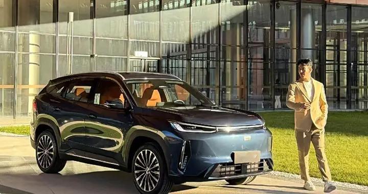 还没买车的等等！银河M7实拍流出，空间大升级，这外观太能打了！