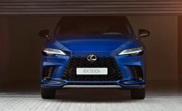 全新雷克萨斯RX，外观动感时尚，搭载2.5L混动，动力强悍！